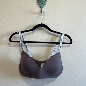 Victoria’s Secret T-shirt Lightly Lined Wireless Bra, 36C, Plum